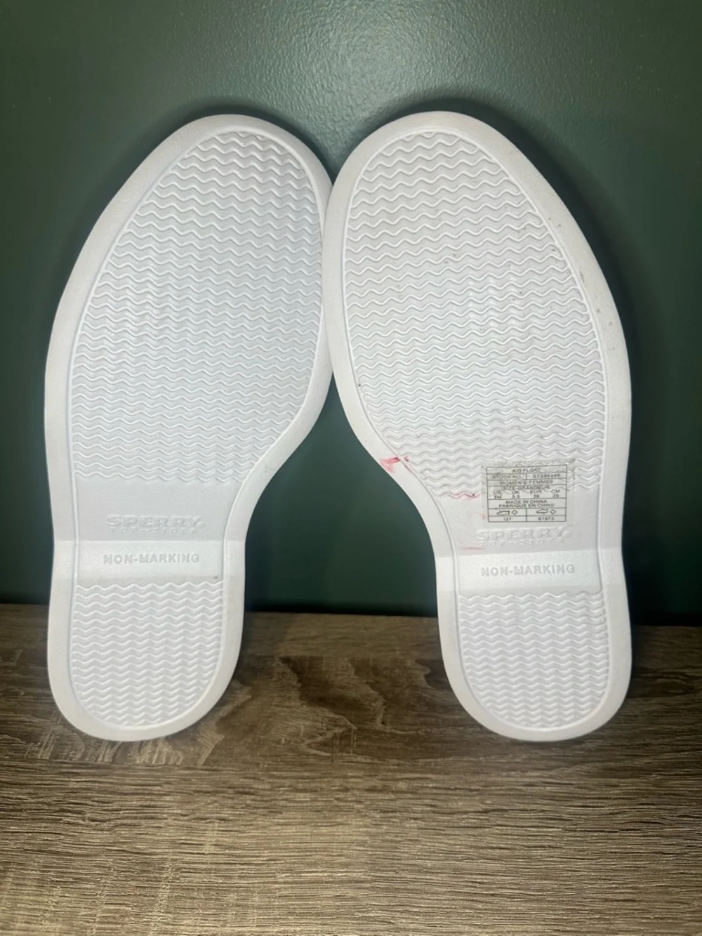 Sperry Float Slip-On Shoes Beige Perforated Comfort Women’s 8 Men’s 6